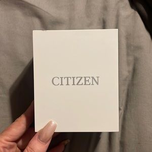 BRAND NEW IN BOX MENS WATCH